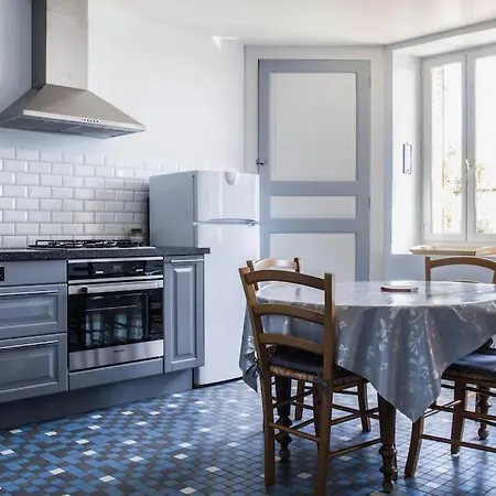 Holiday home La Grange De Verseilles *